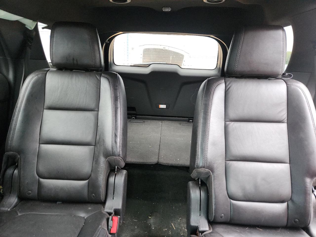 Ford Explorer Xlt Image 8