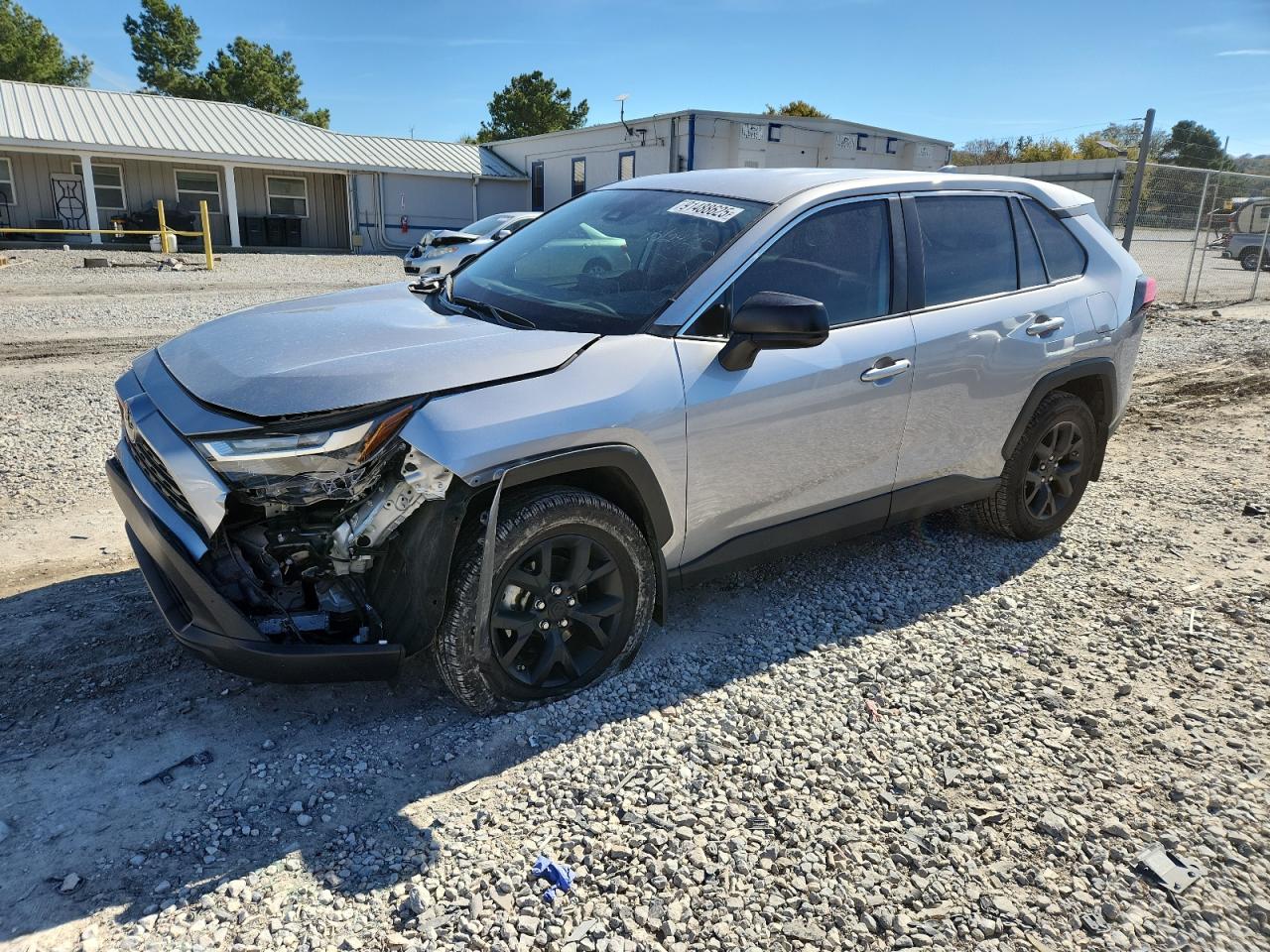 Toyota RAV4 Le Image 1