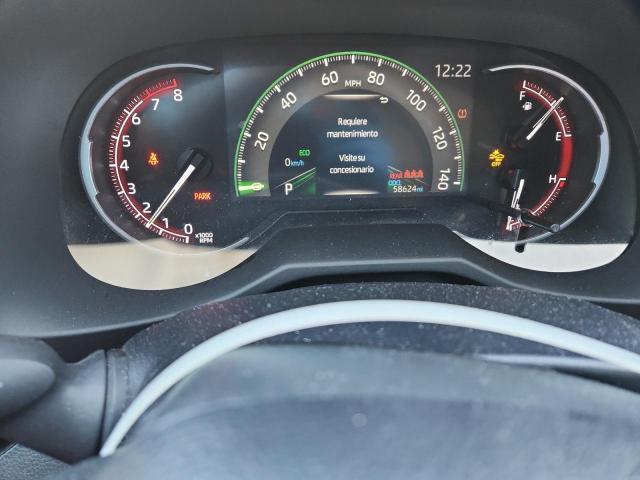 Toyota RAV4 Le Image 12