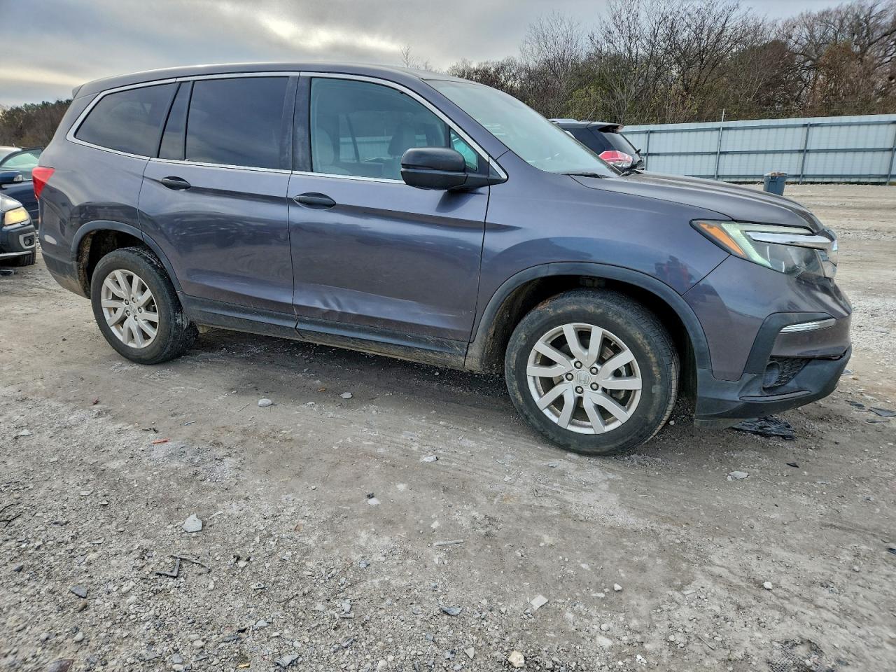 Honda Pilot Lx Image 13