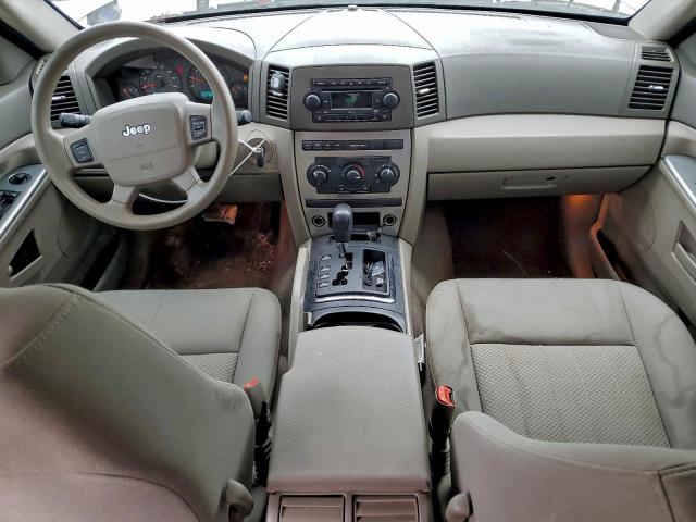 Jeep Grand Cherokee Laredo Image 4