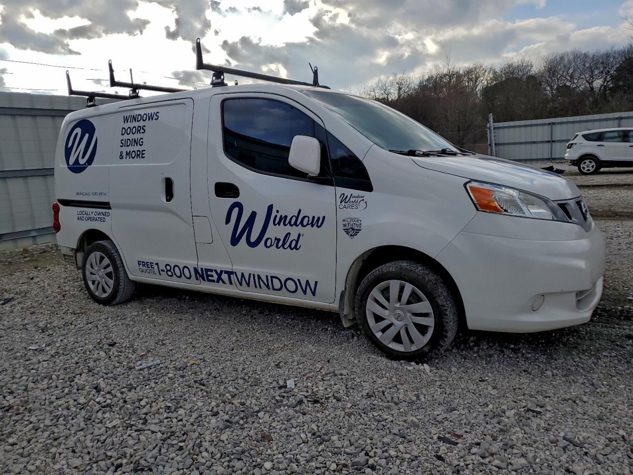 Nissan Nv 2.5s Image 5