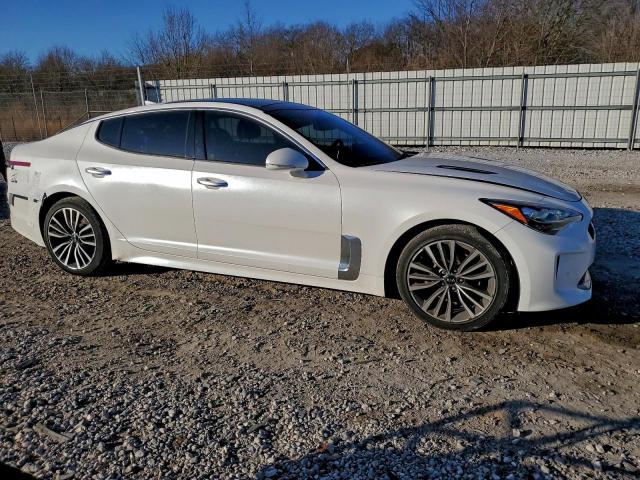 Kia Stinger Premium Image 4