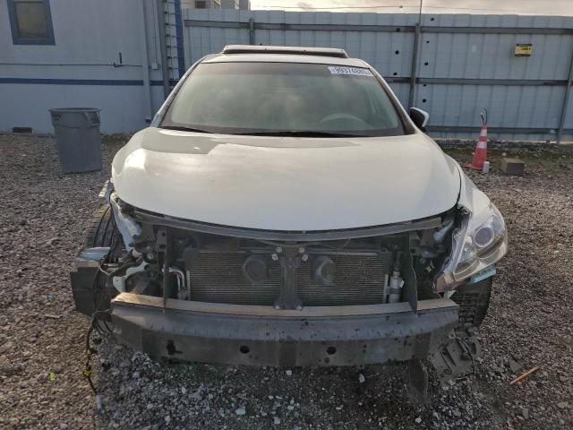 Nissan Altima 2.5 Image 2