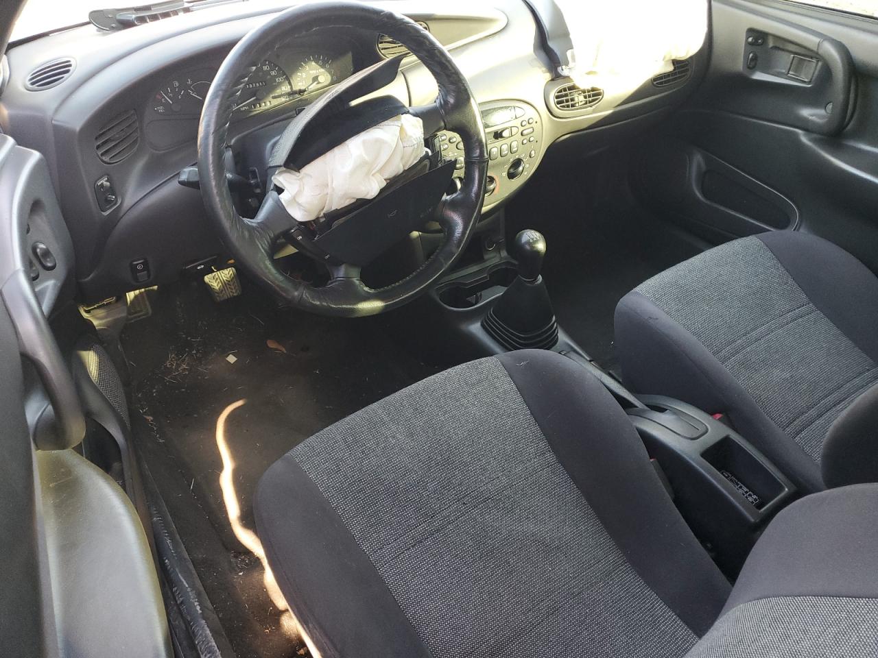 Ford Escort Zx2 Image 12